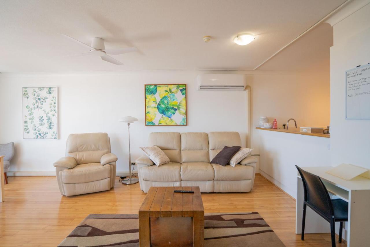 Large Surfers Paradise Apartment With Fantastic Views Gold Coast Exterior foto